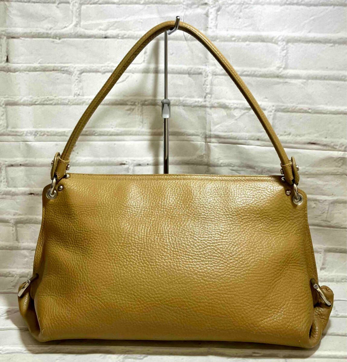 AI鑑定済 Salvatore Ferragamo サルヴァトーレフェラガモ AB-21D044 ガンチーニ レザー ワンショルダーバッグ ブラウン