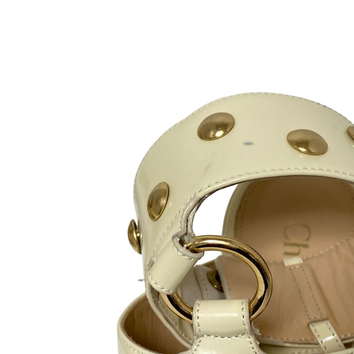 アイボリー スタッズ