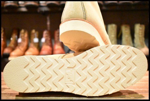 ベージュ ブーツ