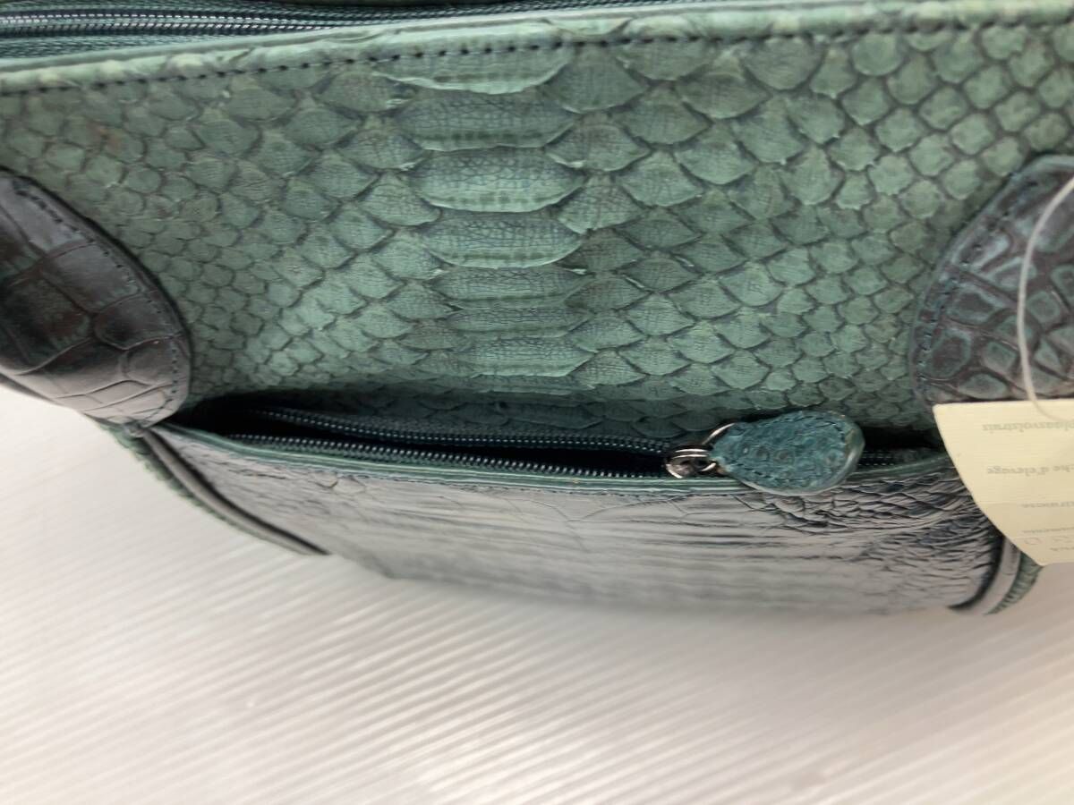 パイソン カイマン