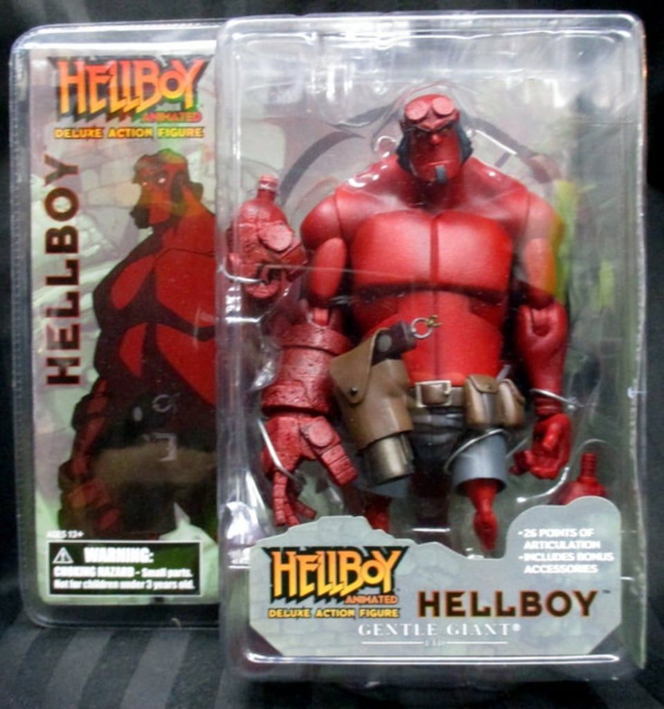 GENTLE GIANT DELUXE ACTION FIGURE HELLBOY