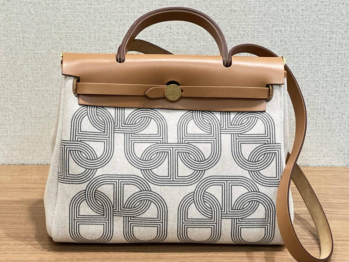 HERMES エールバッグ ジップ31 エトゥルネ ショルダーバッグ