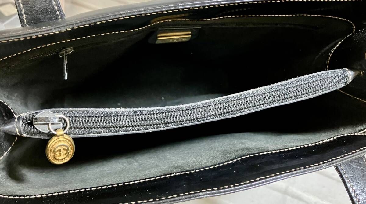 ショルダートートバッグ