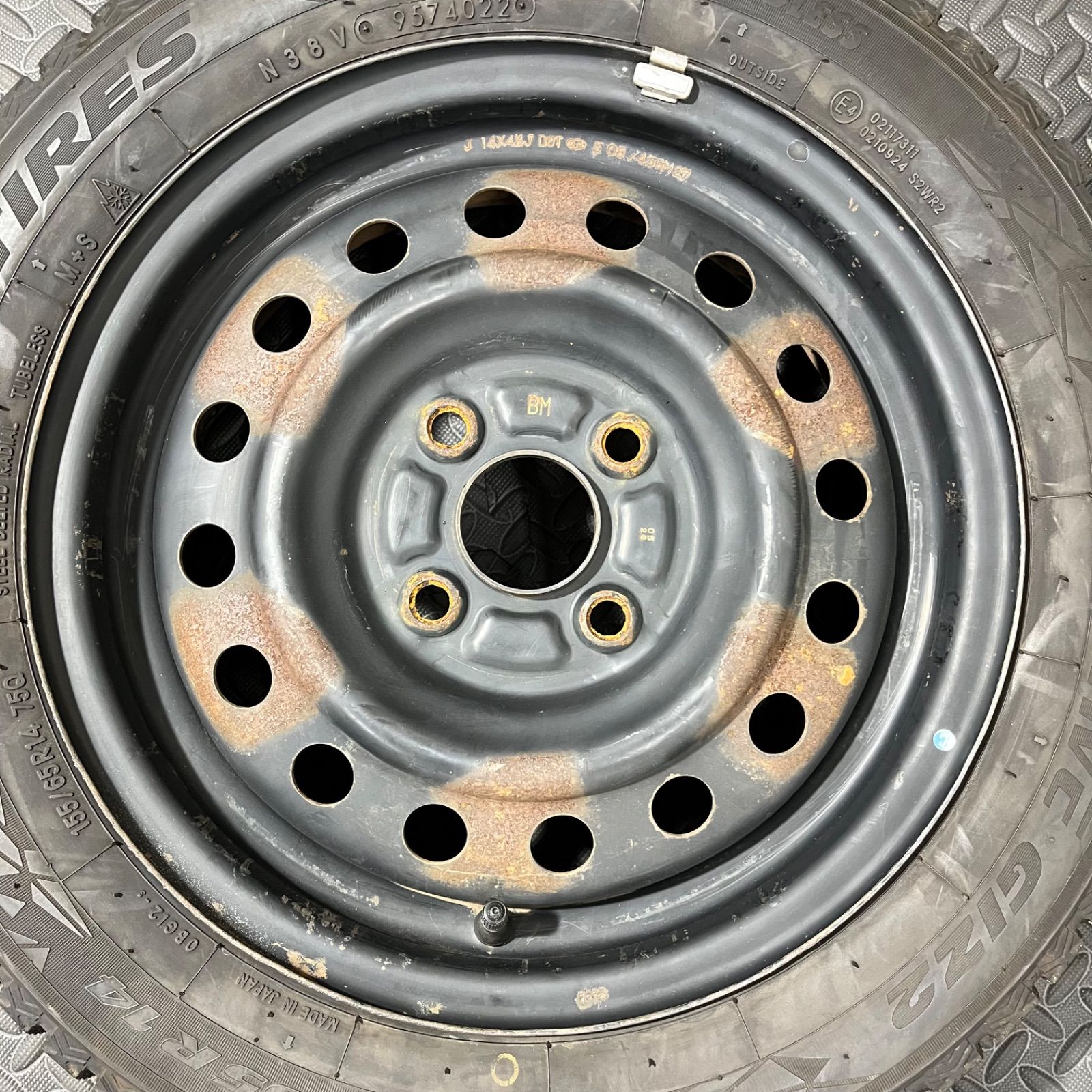 22年製 155 65 R 14 トーヨー オブザーブ GIZ 2スズキ アルト ワゴンR スペーシア スタッドレスタイヤ 1147 M