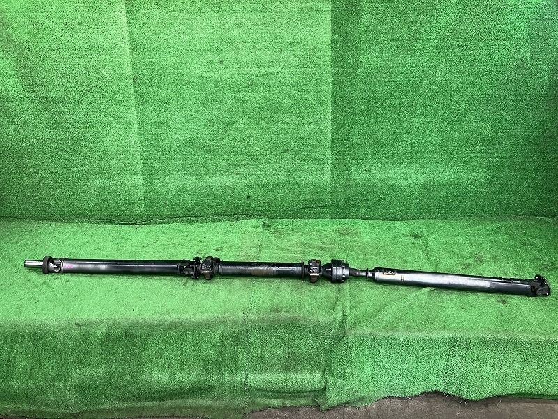 ヴォクシー AZR65G リアプロペラシャフト トランスX 4WD 5人 37100-44030 8P8 18,744円