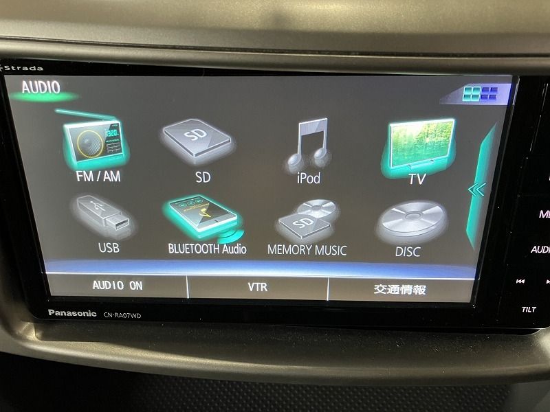カーナビゲーション DVD CD メモリー BLUETOOTH フルセグ 地図年式2020 パナソニック CN RA07WD