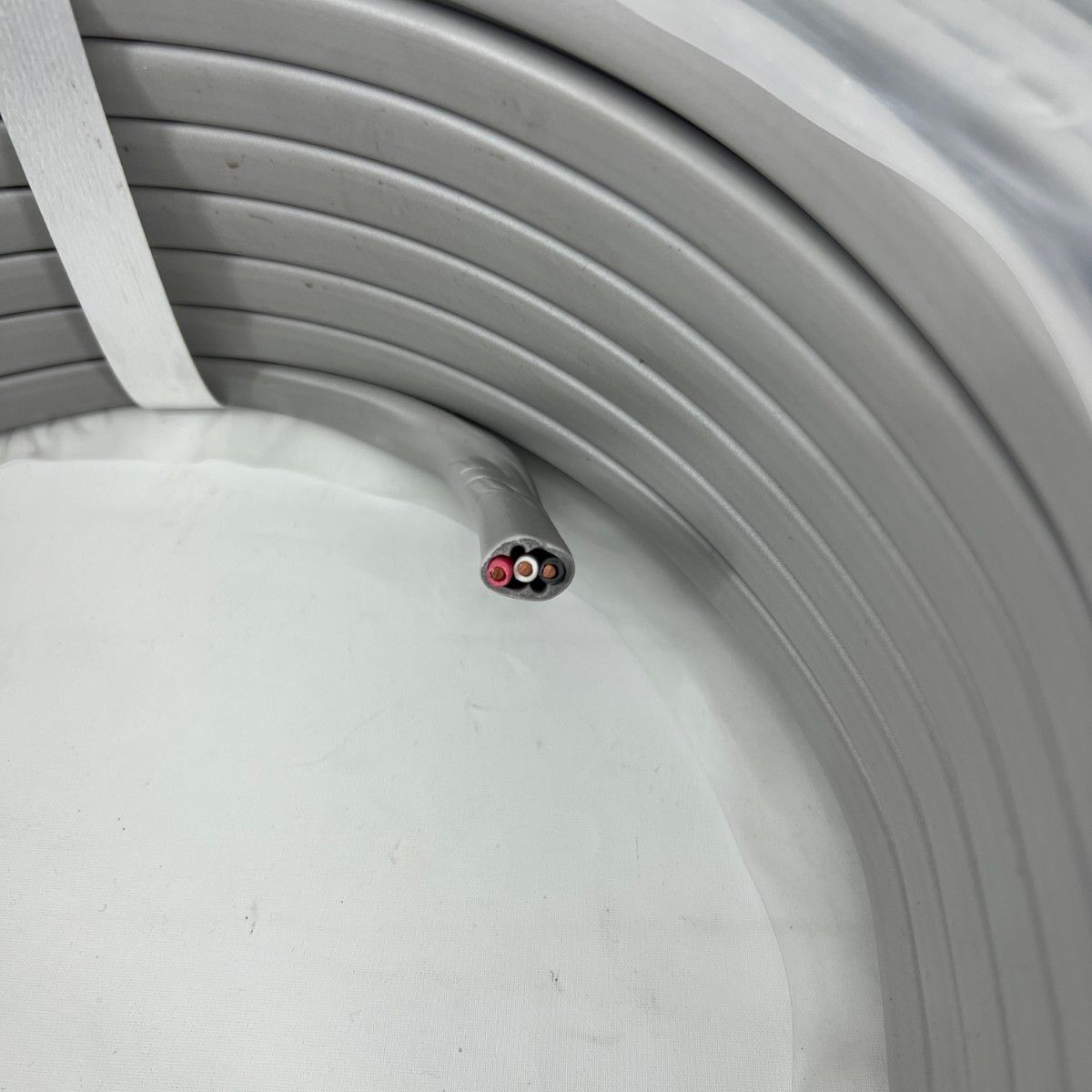 VVFケーブル 3芯