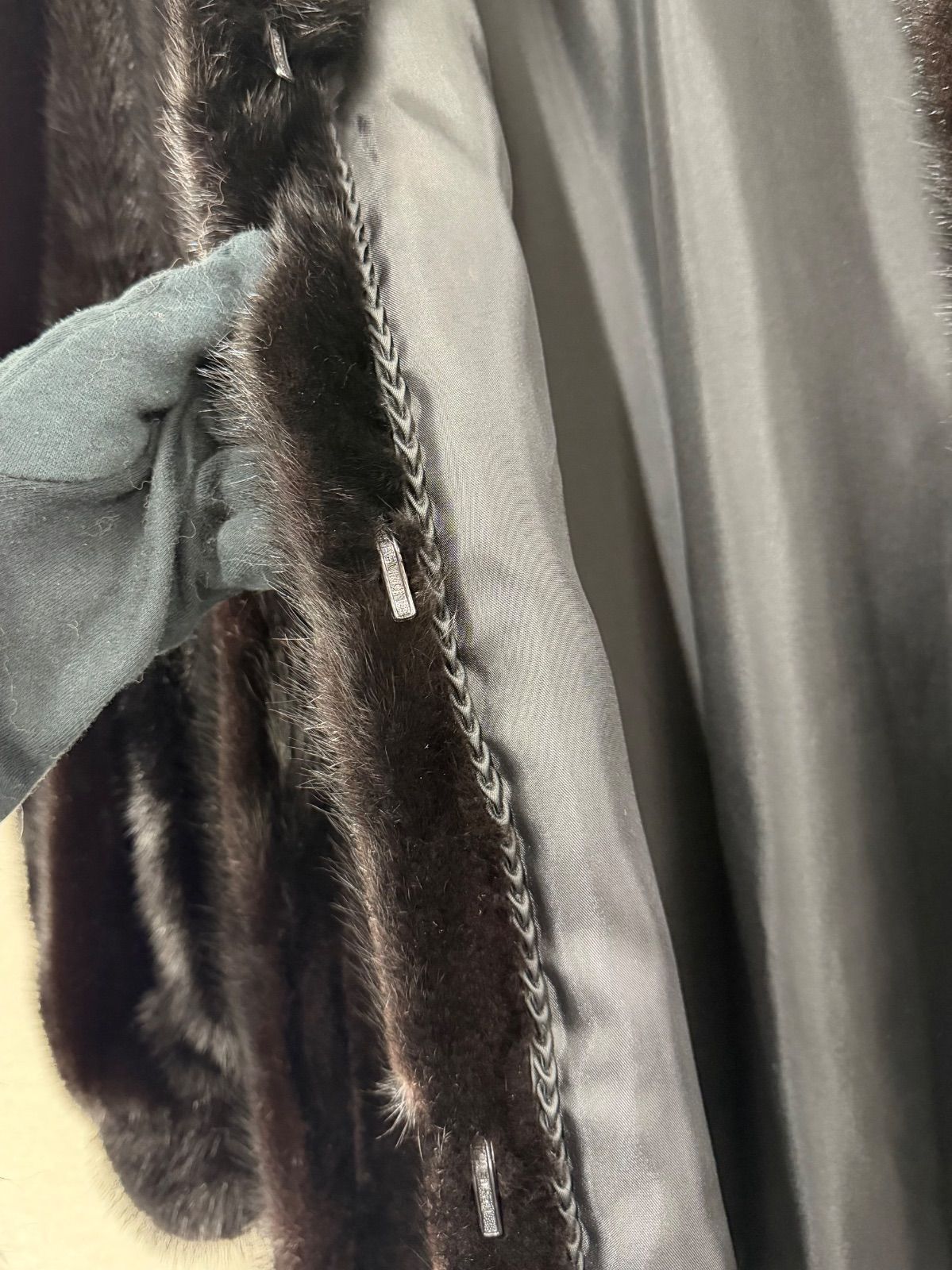 銀サガミンク 毛皮