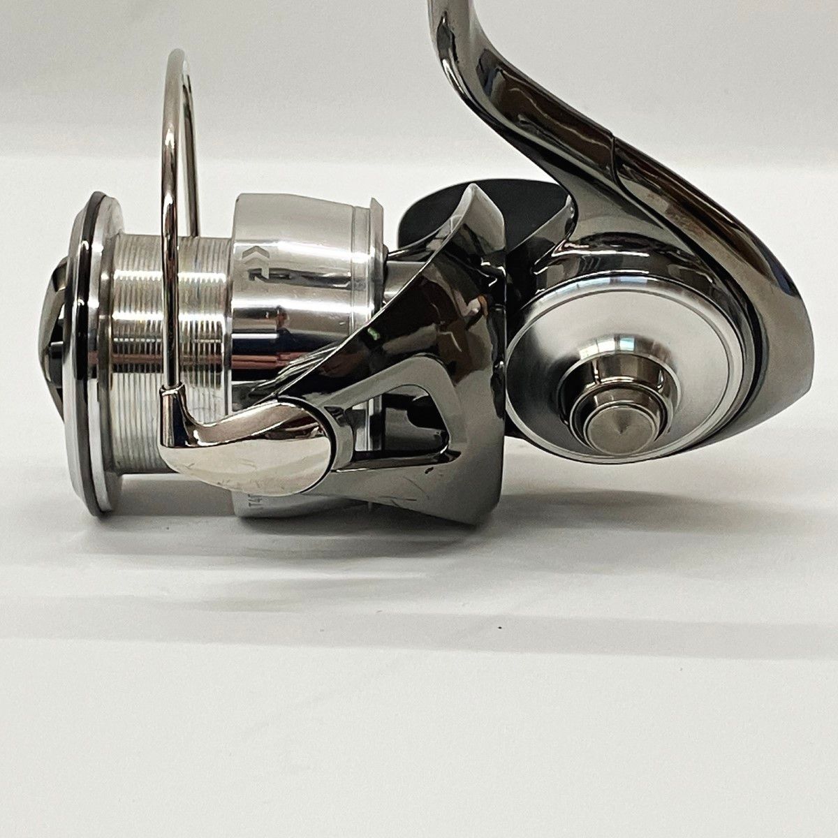 〇〇DAIWA ダイワ EXIST 22 イグジスト LT4000 00061103 スピニング