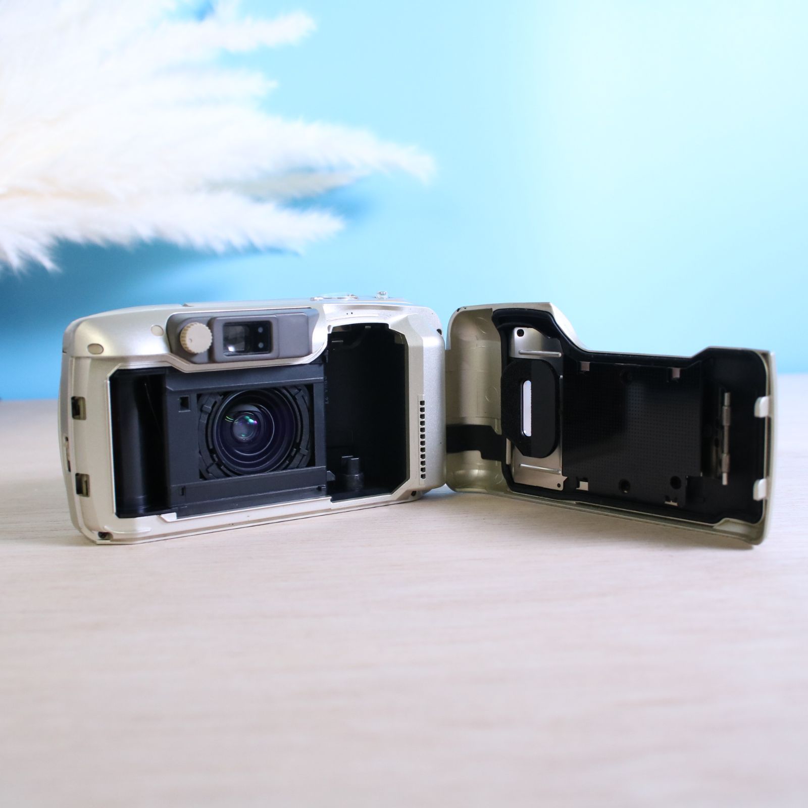 100 コンパクトフィルムカメラ