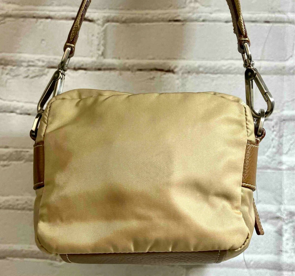 PRADA プラダ ワンショルダーバッグ 31 ベージュ