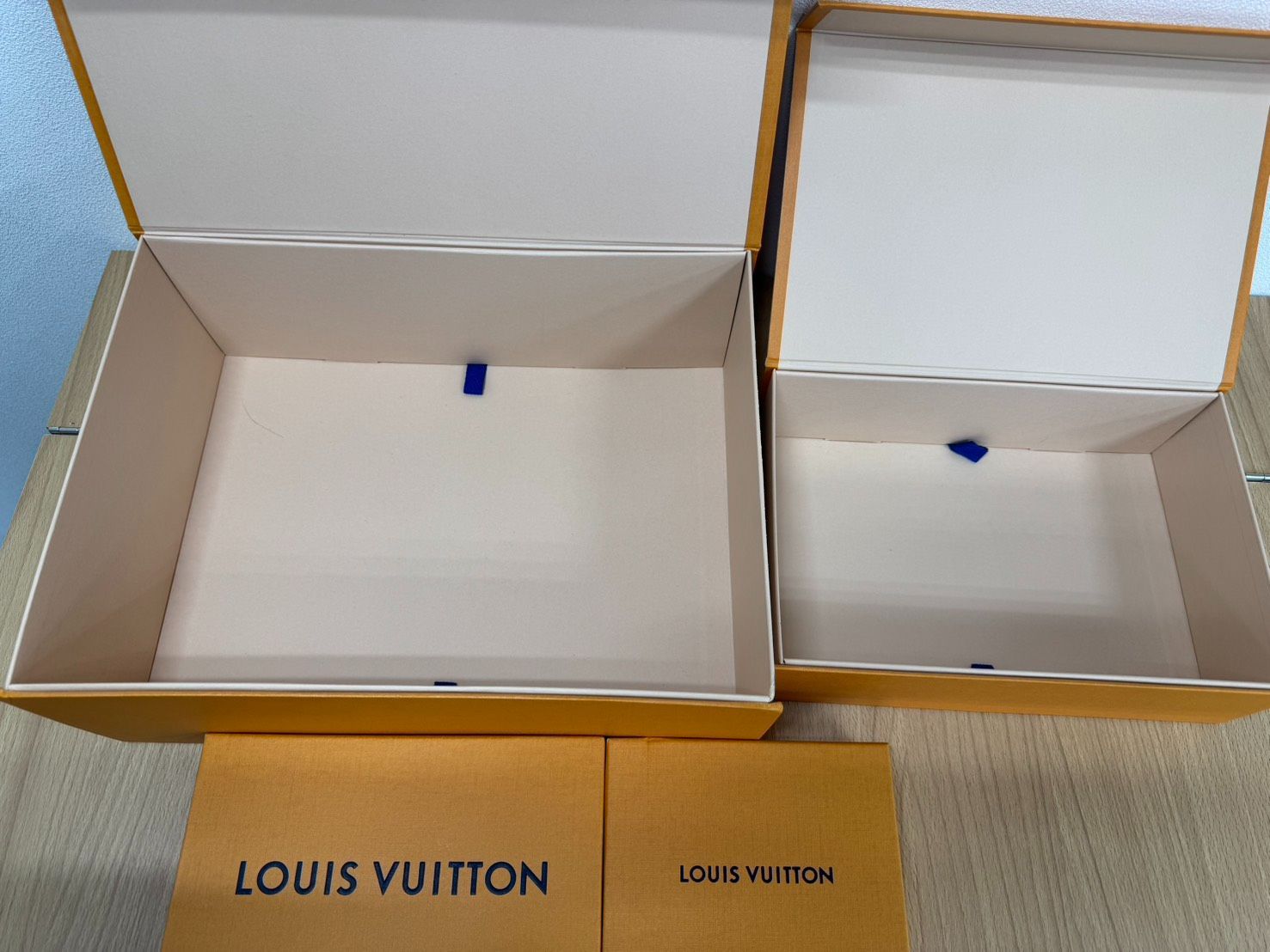 E LOUIS VUITTON ルイヴィトン 空箱 バッグ 小物 マグネット 凹み 歪みあり