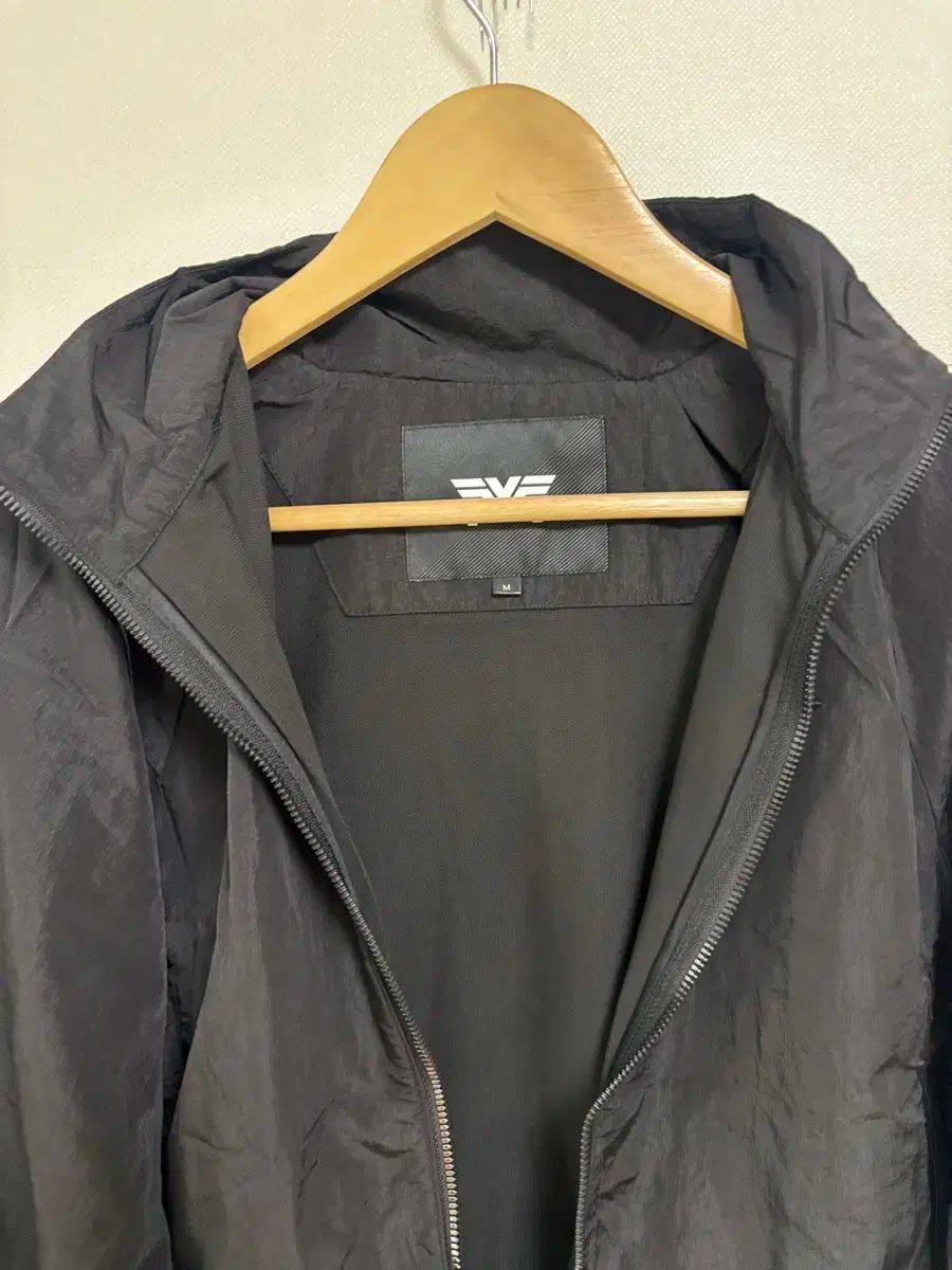 ブラック クロップド