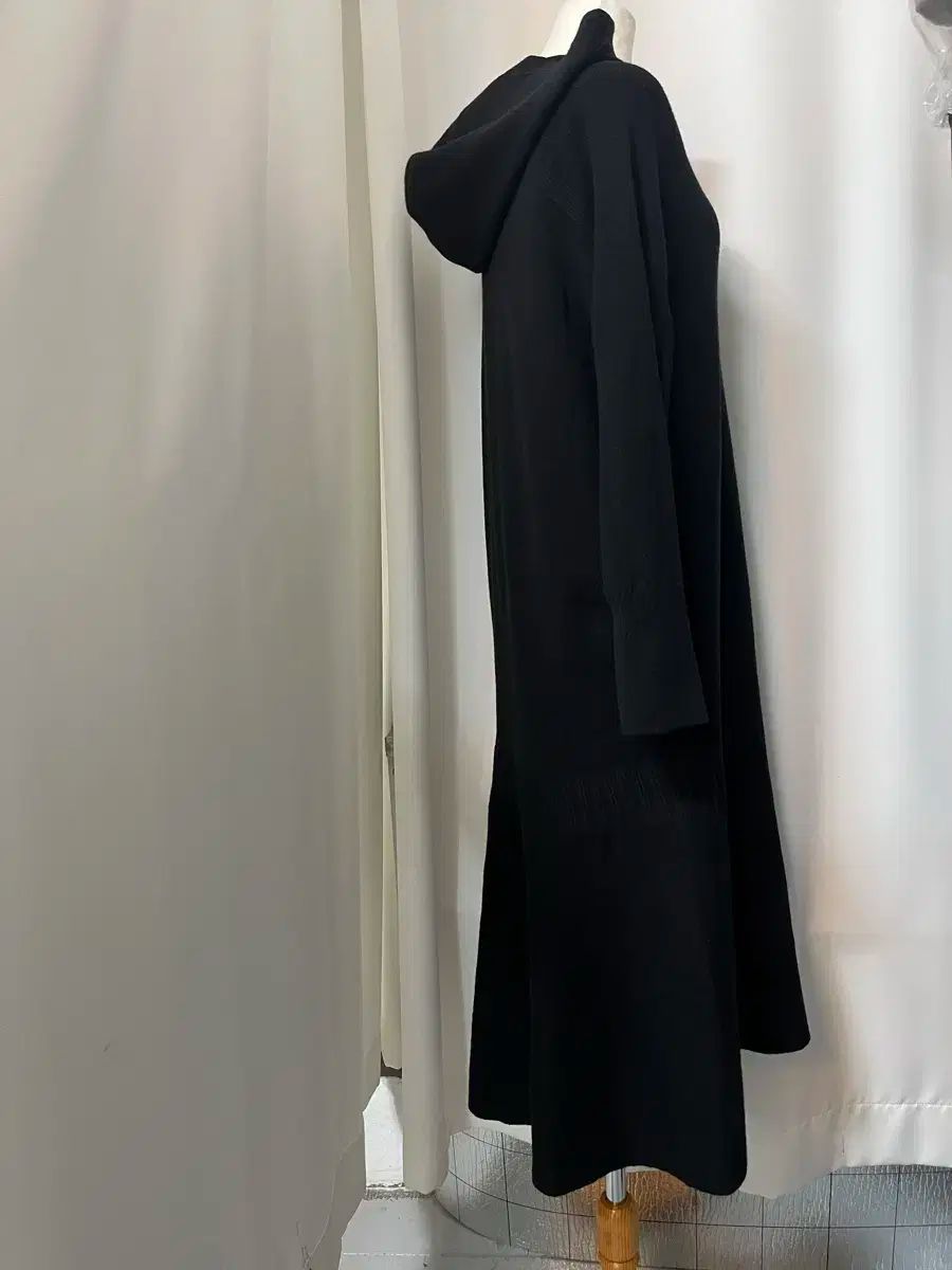 新 服 級 2019年 TIME ブラック ロング ニット フ ONE PIECE F