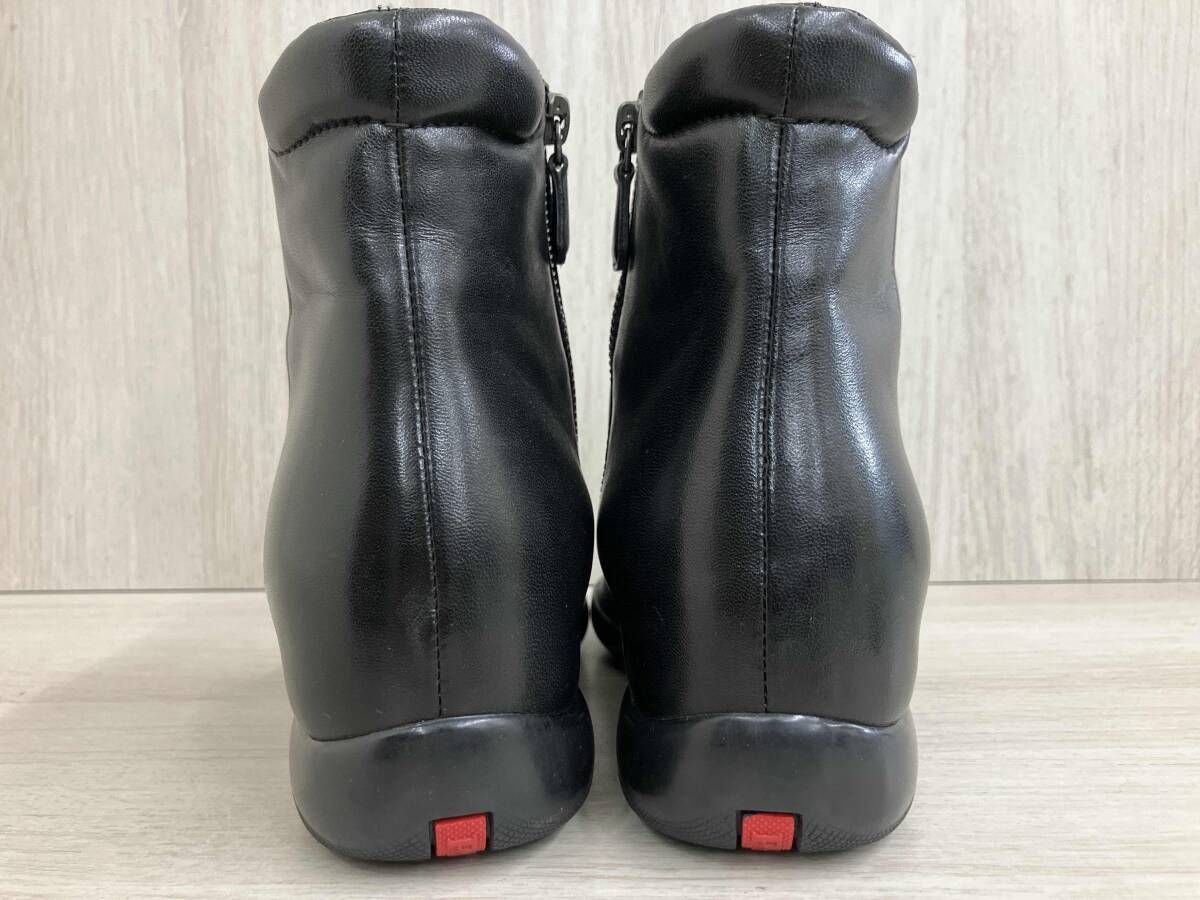ブラック ブーツ