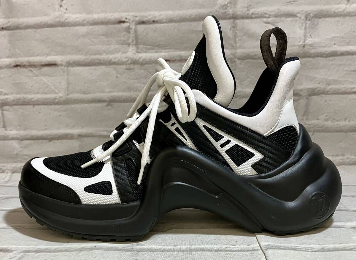 LOUIS VUITTON ルイヴィトン スニーカー LVアークライトライン 37 1 2 約24.5 cm ブラック×ホワイト