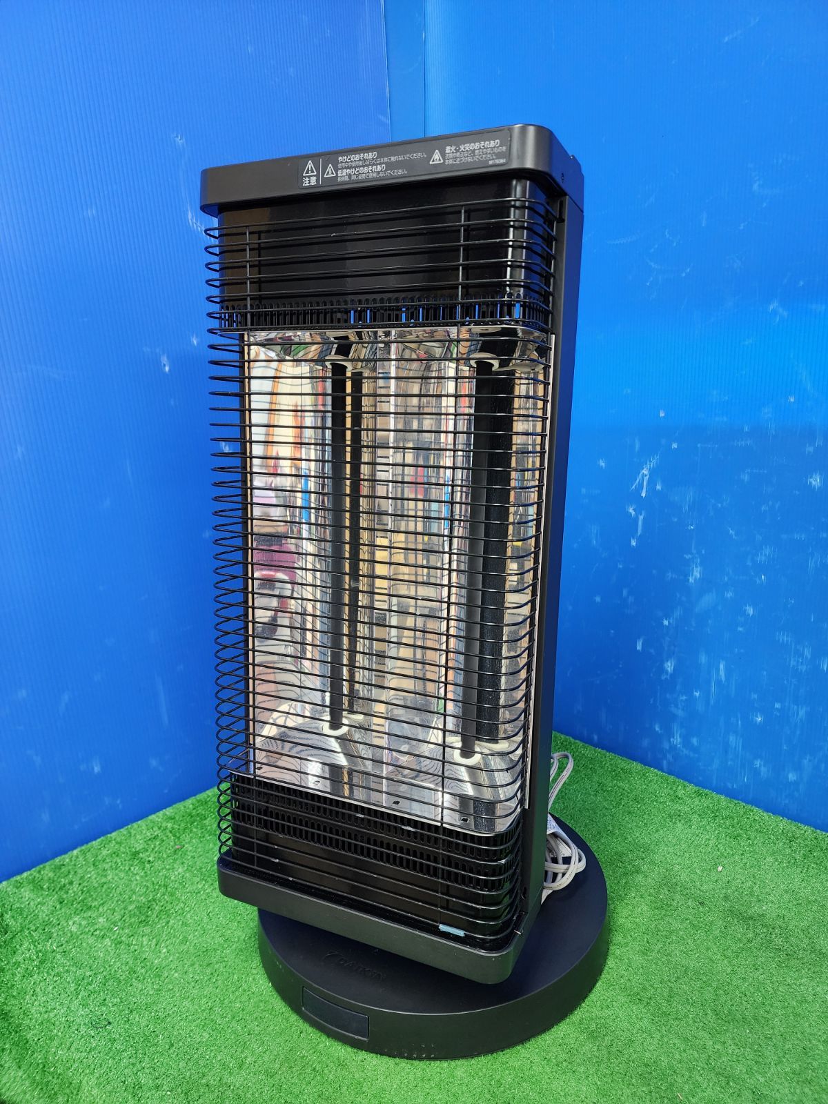 H490 ダイキン遠赤外線暖房機ERFT11VS-H 2018年製 動作品 保証付き 2511