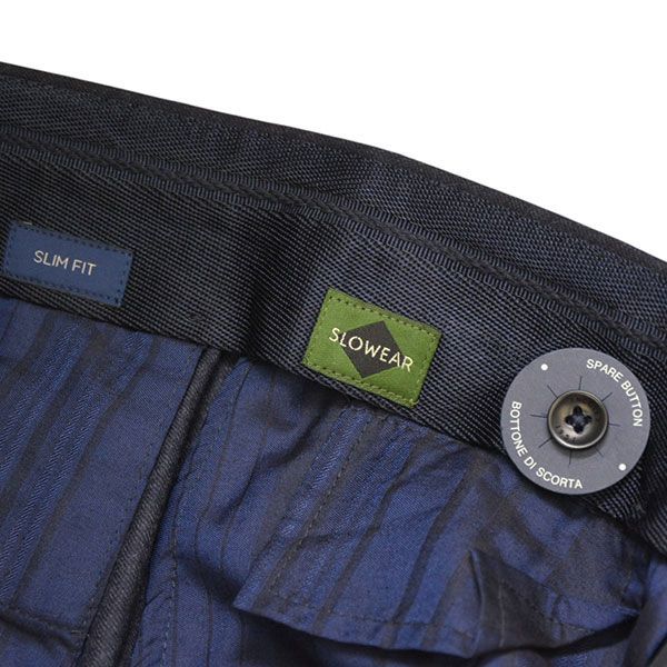 スラックスパンツ