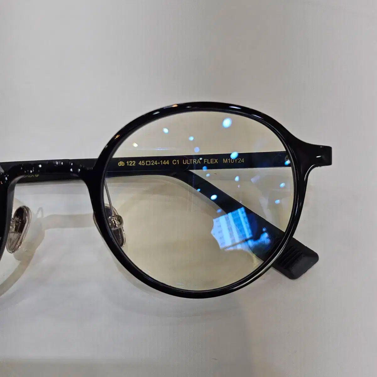 ブラックモンスター ウェリントン サイズ 足