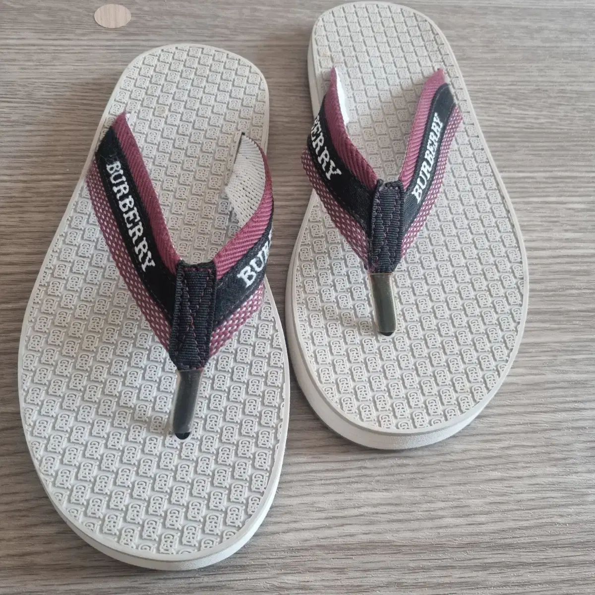バーバリー レディース ビーチサンダル スリッパ