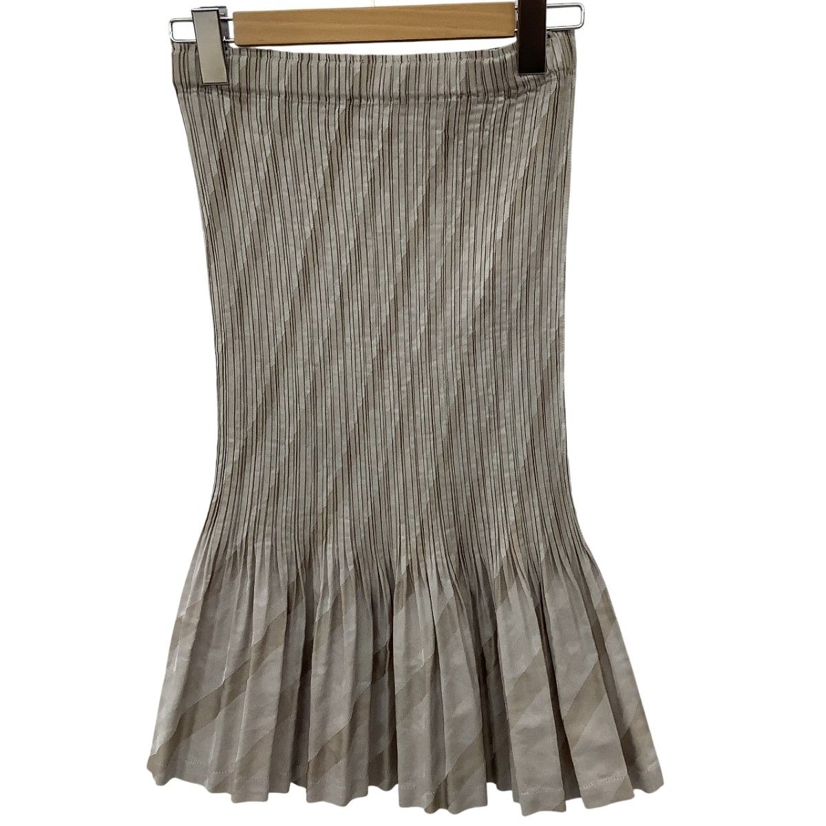 ISSEY MIYAKE イッセイミヤケ プリーツ ひざ丈スカート SIZE 2 斜めストライプ ベージュ