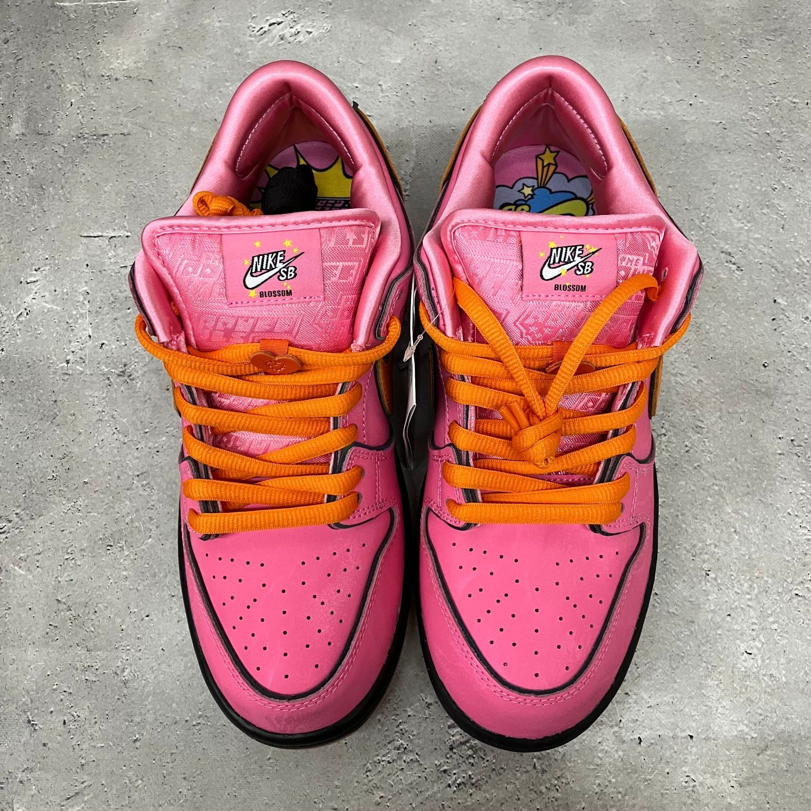 The Powerpuff Girls × Nike SB Dunk Low Pro QS Blossom パワーパフガールズ ナイキ f 216ダンク ロー プロ ブロッサム