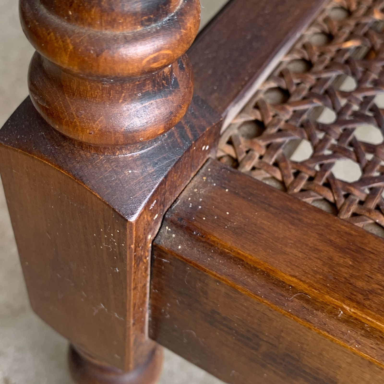 カリモク コロニアル 電話台 花台 飾り台 サイドテーブル /HM-0153