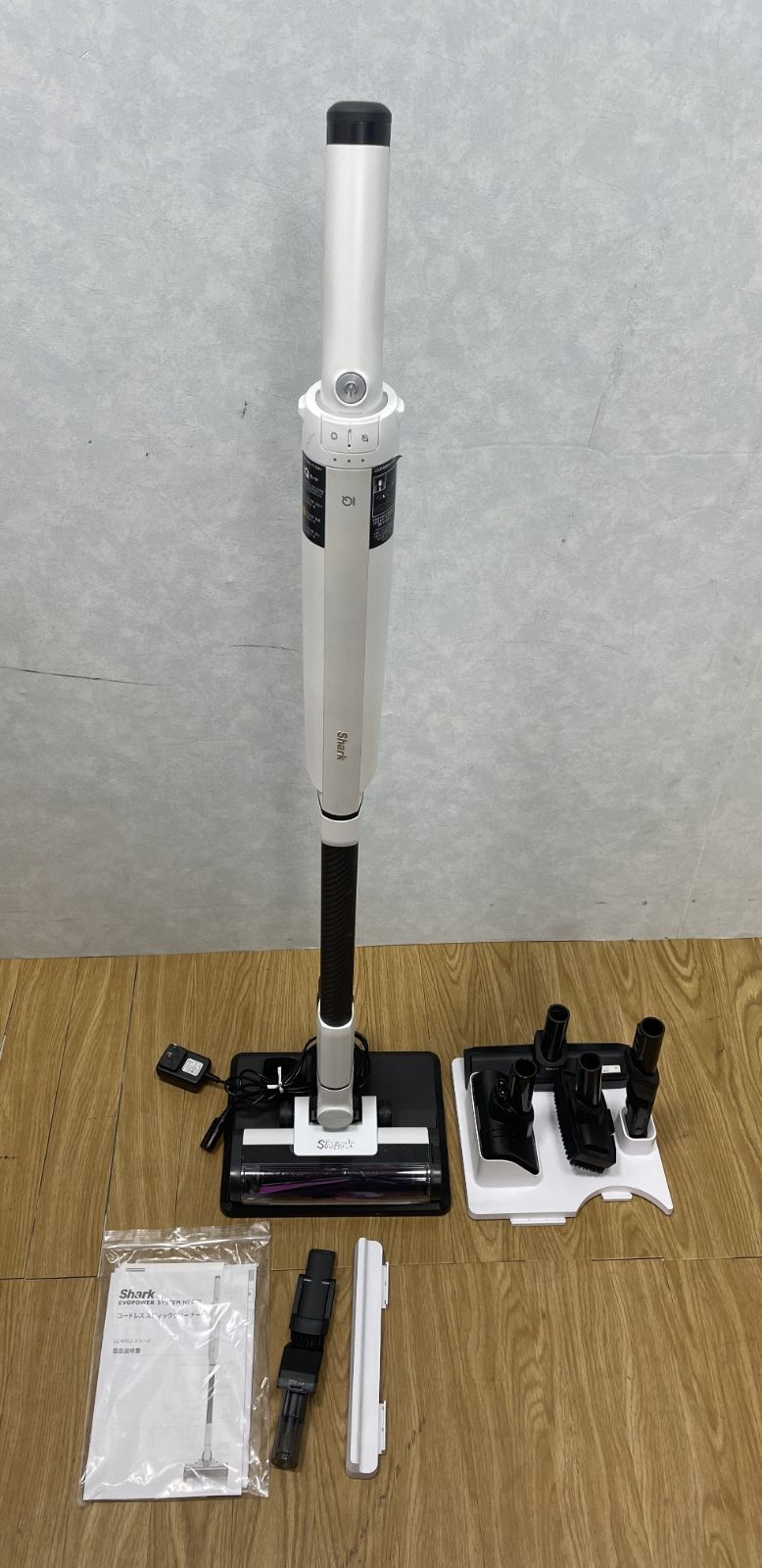 Y 878 Shark シャーク コードレススティッククリーナー LC400JWH