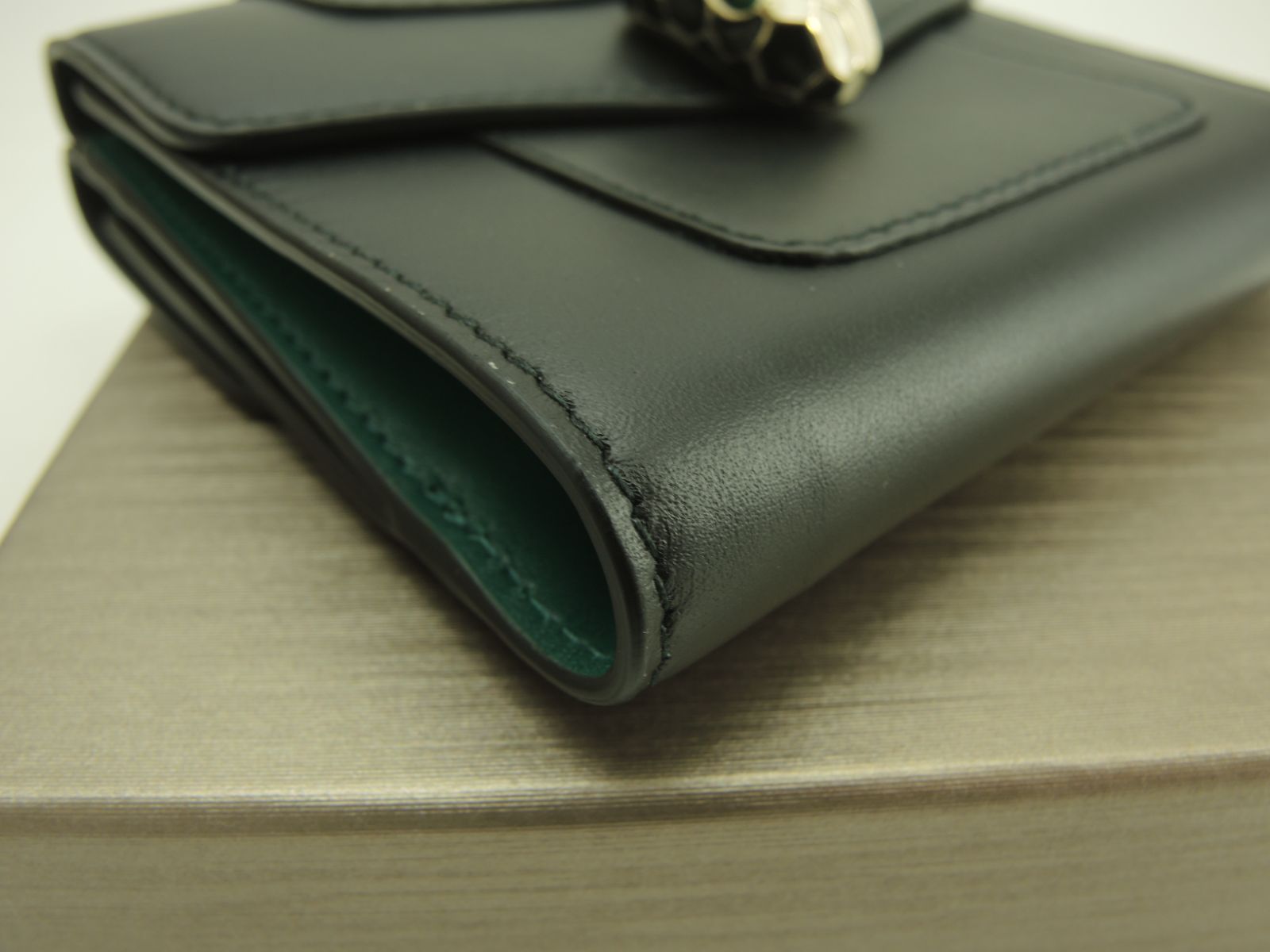 ブルガリ Wホック三折財布 セルペンティ レザー黒 フォーエバー スモールウォレット 14