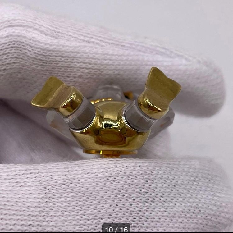 スワロフスキー