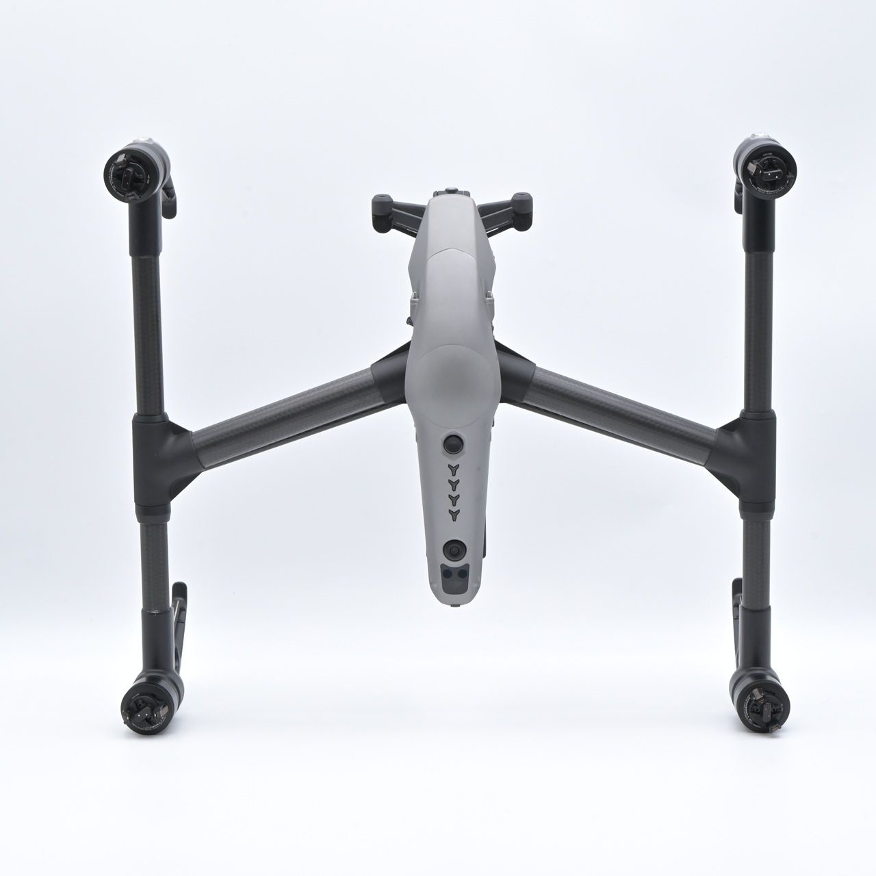 ディージェーアイ