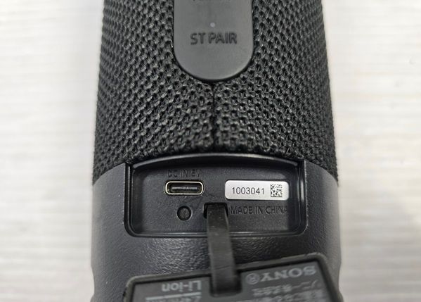 手袋 品 ソニー SONY ワイヤレスポータブルスピーカー アクティブスピーカー スマホの音が生まれ変わる 高音質 重低音 SRS-XB23 ブラック YR-19502 見逃さないでください。