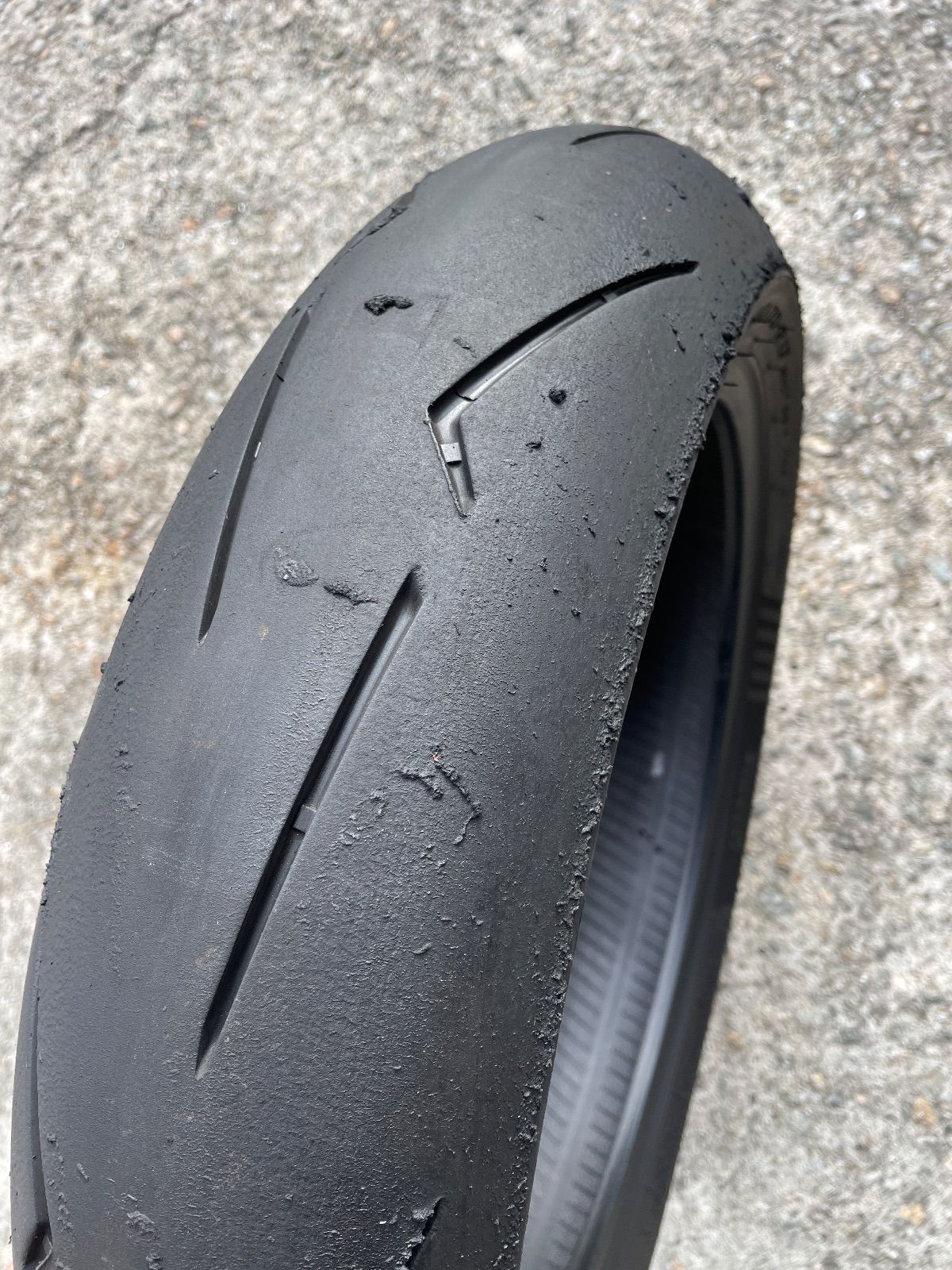 ピレリ スーパーコルサV 4 140 70 R 17 1060