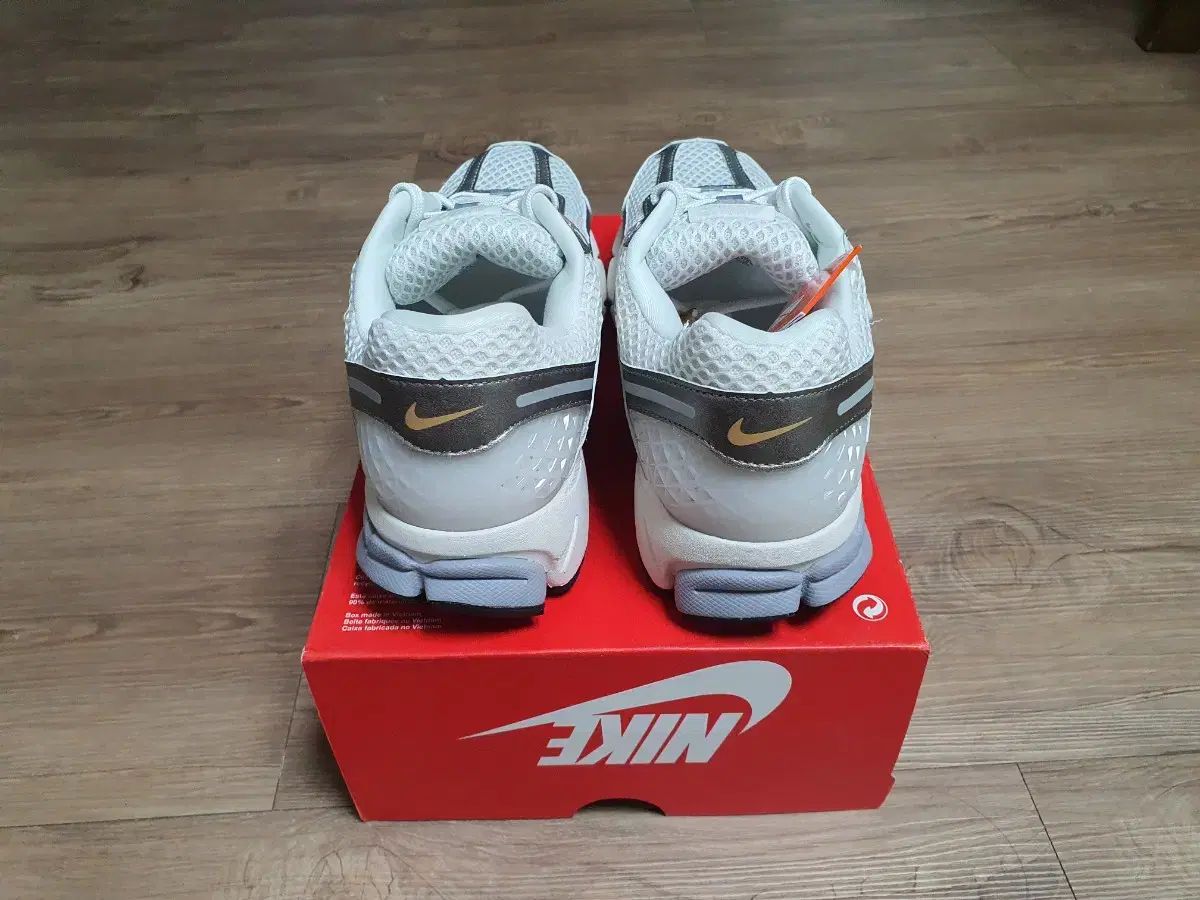 ランニングシューズ 285