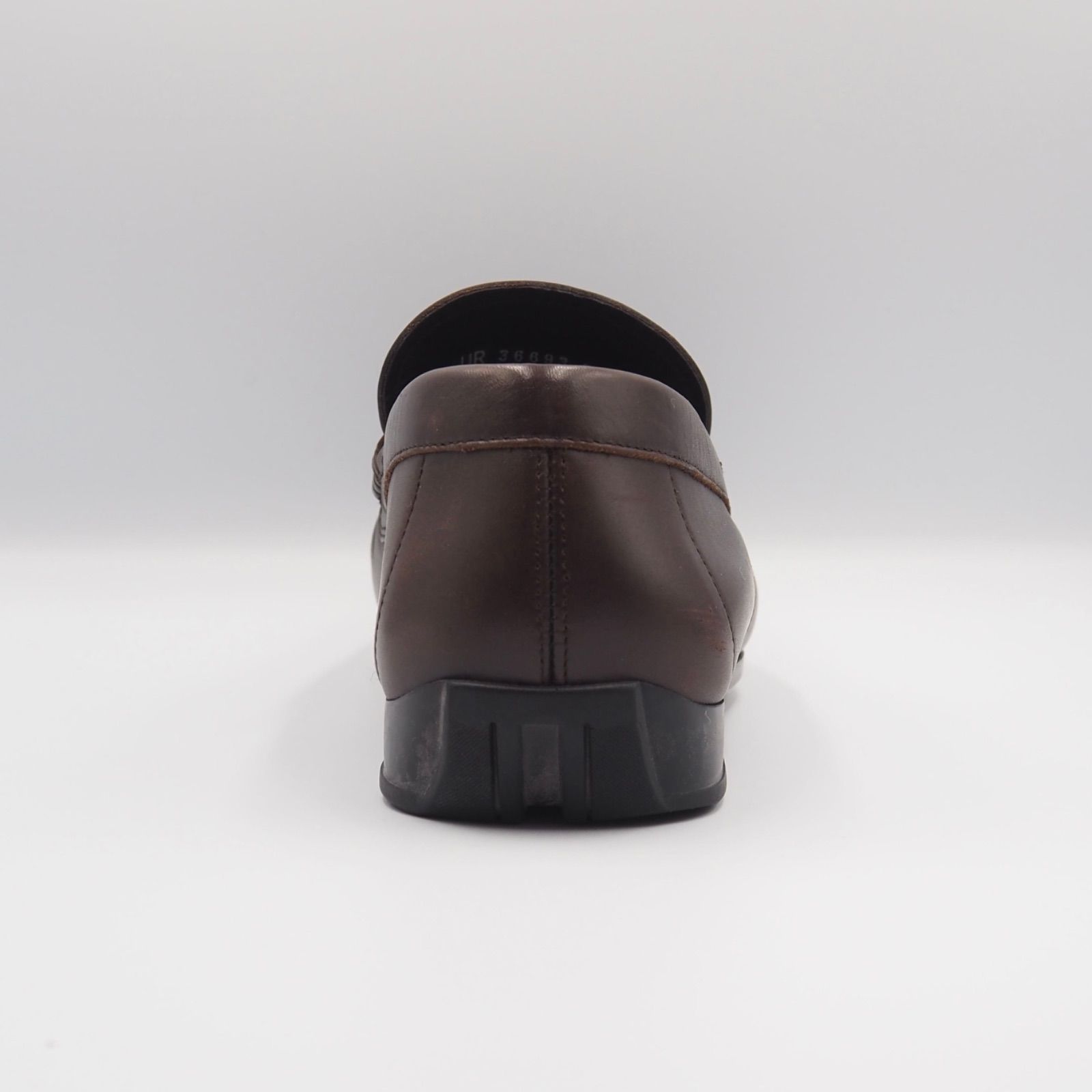 ドライビングシューズ