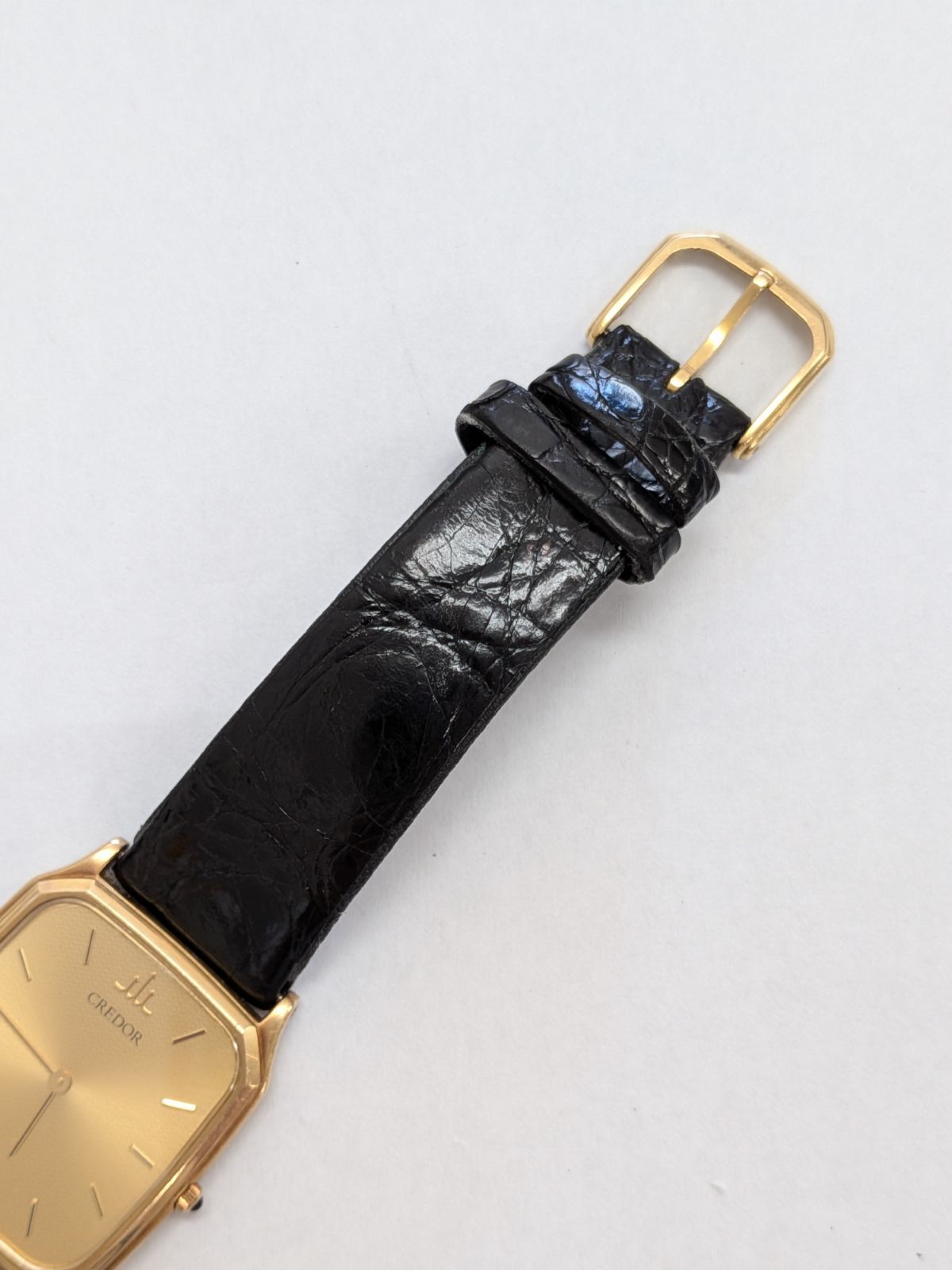 クォーツ ゴールド文字盤