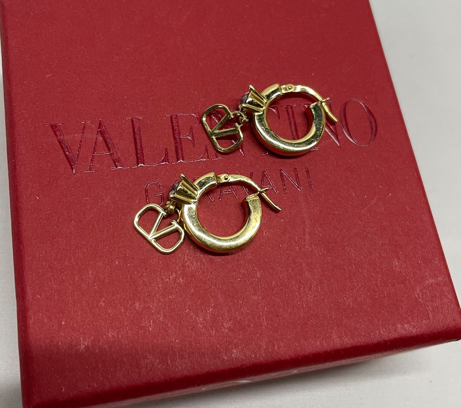 VALENTINO フープピアス 両耳 3W2J0T53YCW UNIMH5 使用感あり キズ汚れくすみあり 曲がりあり 直径約1.5cm メタル スワロフスキー ピアス ヴァレンティノ 110408