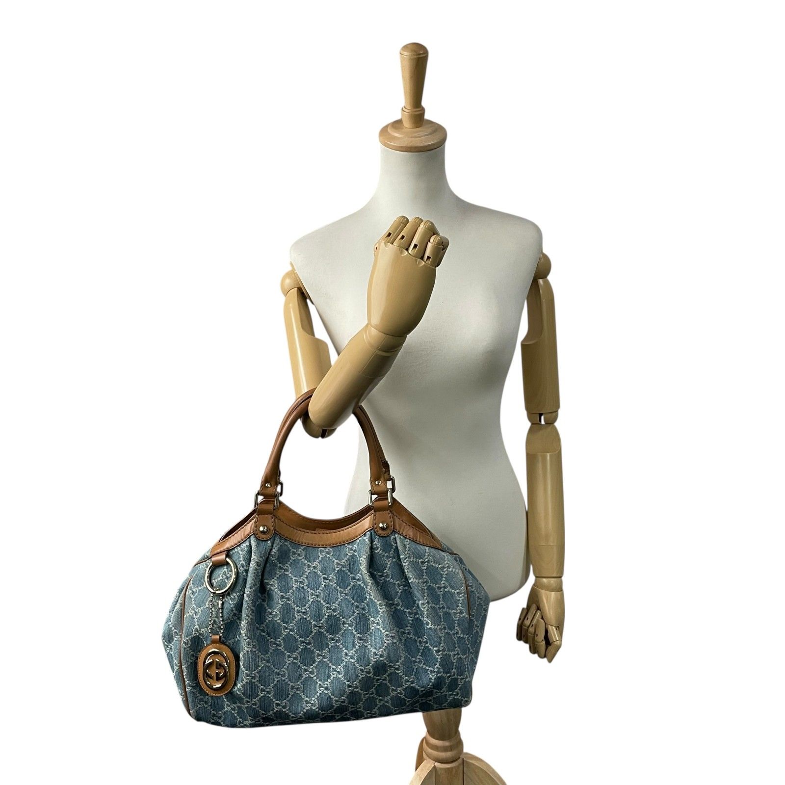 グッチ GUCCI GGデニム GGキャンバス スーキー ハンドバッグ トートバッグ キャンバス×レザー チャーム付 ブルー 青 ブラウン 茶 ゴールド金具 ホーボー Y2K レディース K9 DECORATOM_COM_BR