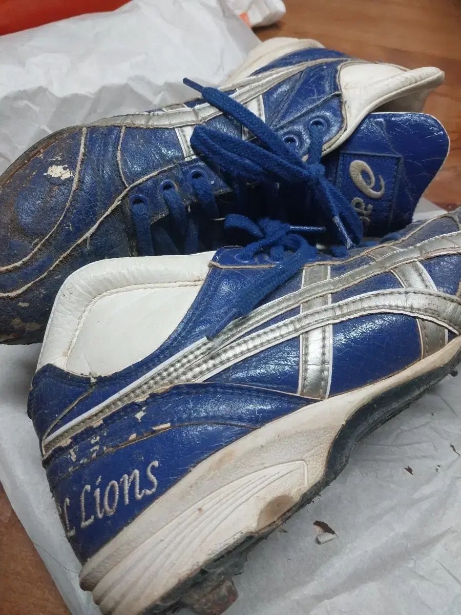 オ スンファン 呉昇桓 実際に着用 野球シューズ