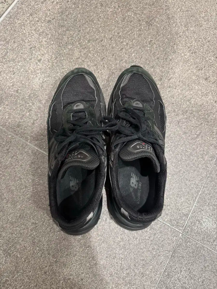 ニューバランス 990Dv6 オールブラック 295サイズ