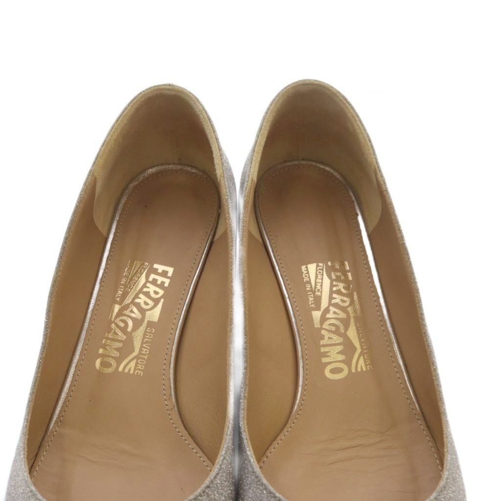 ヴァラ グリッターパンプス