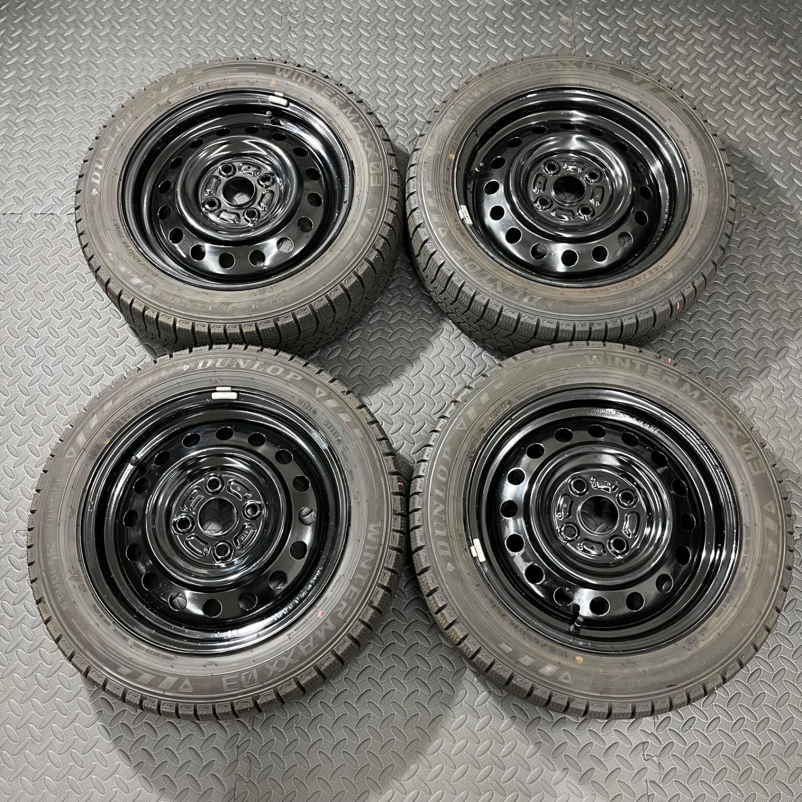 20年製 155 65 R 14 ダンロップ ウインターマックス WM 03 スズキ アルト ワゴンR スペーシア スタッドレスタイヤ 1149 M