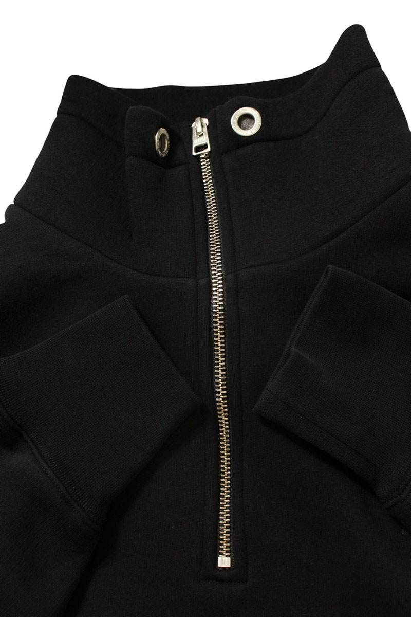 ワンポイントロゴ刺繍ハーフジップスウェット