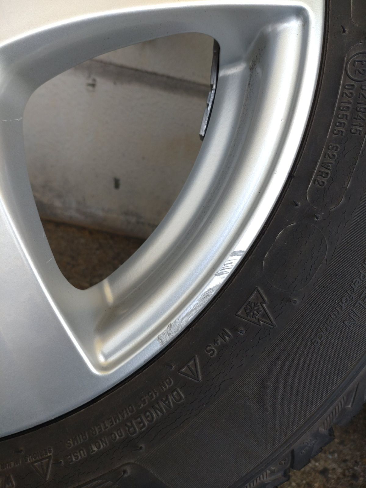  メルセデスベンツ Aクラス等 社外 5本 スポーク 15インチ 6 J 42 112 5 H ＆ ミシュラン X ICE SNOW 185 65 R 15 スタッドレス4本 15インチ タイヤ ホイールセット