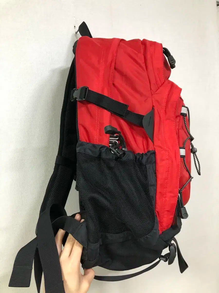 THE NORTH FACE ザノースフェイス シュア フェイス HOT Sun バックパック 登山 リュック リュックサック 旅行 _ レッド