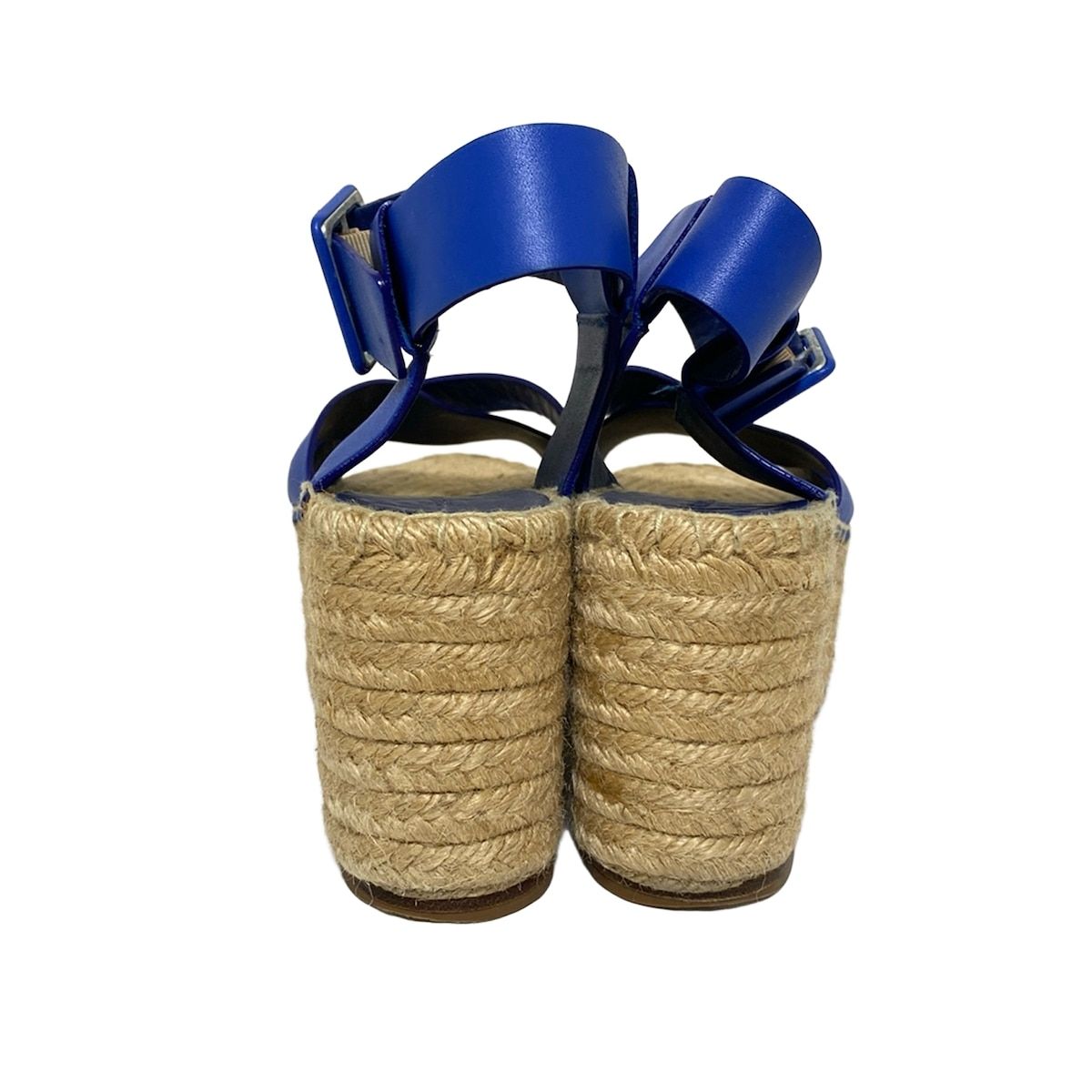 プラットフォーム