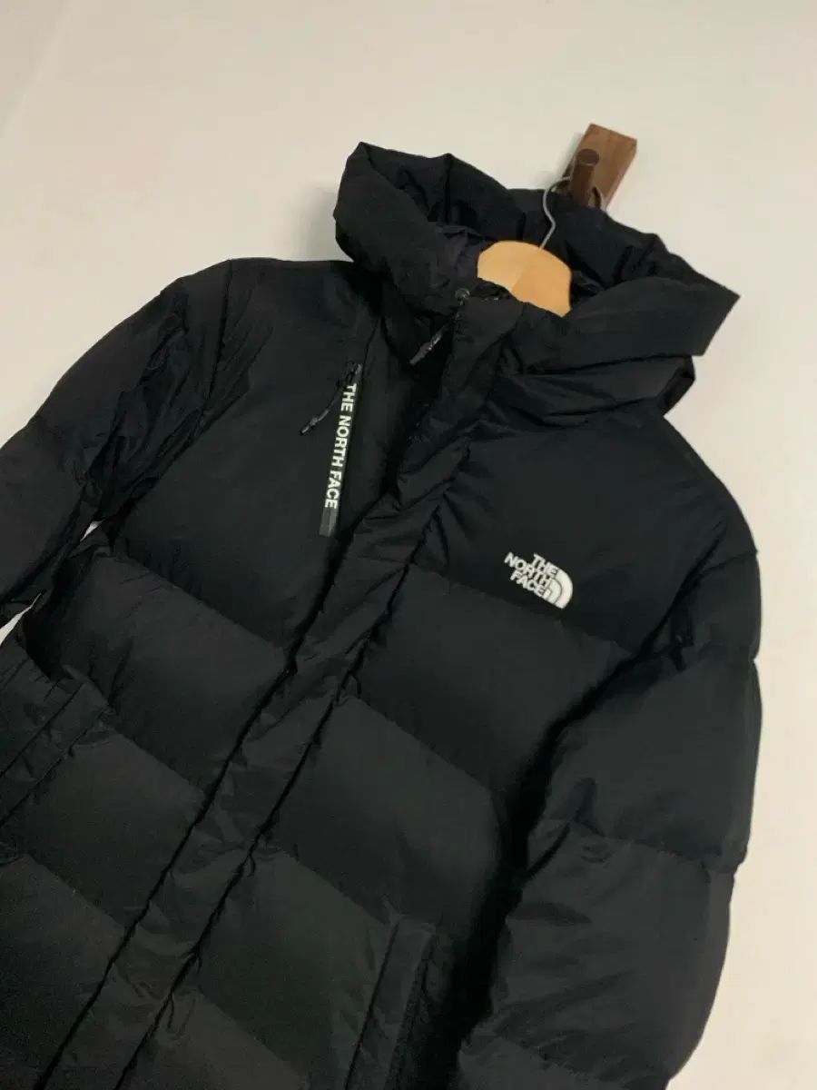 ロング丈ダウンジャケット