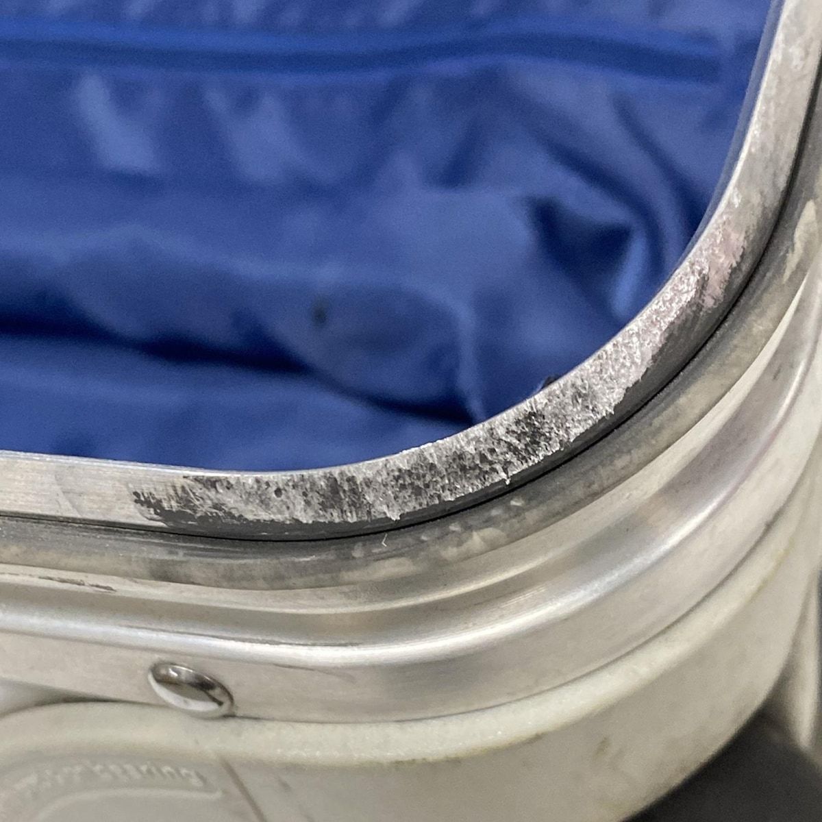 キャリーバッグ