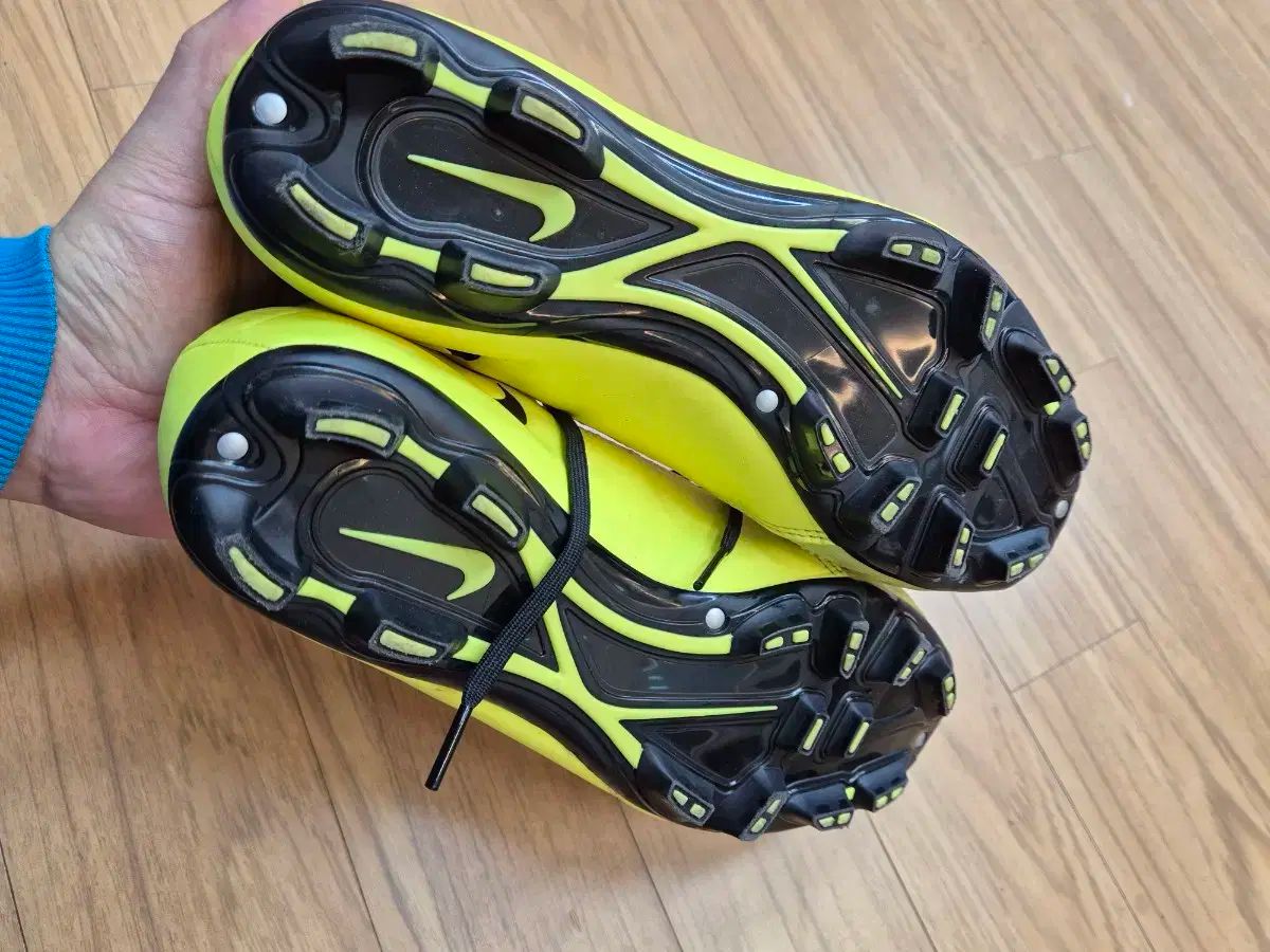 260mmです サッカー