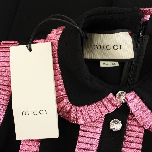 ビジューボタン